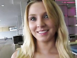 Internet Meeting Ends Up In A Lovemaking Session