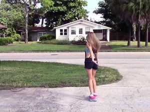 Sloppy Facial Fort A Gorgeous Skateboard Cutie